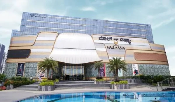 Featured Image of Phoenix Mall Of Asia